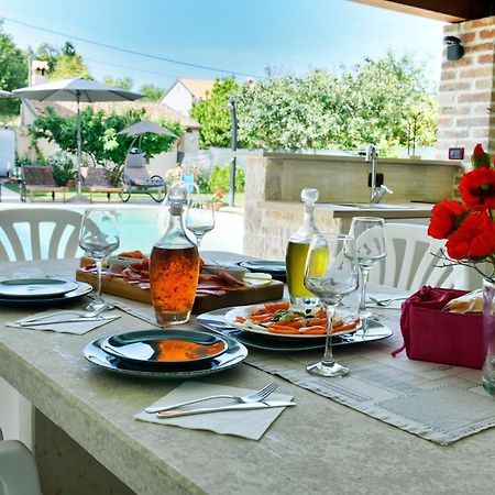 Vižinada Villa Aromatica מראה חיצוני תמונה